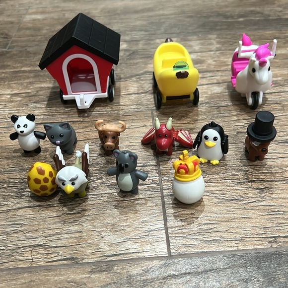 Huge Roblox lot - Picture 5 of 6